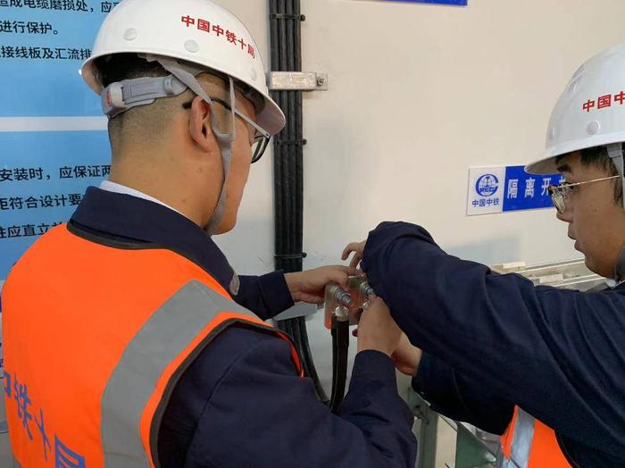 济南地铁3号线二期建设驶入快车道，全面开启机电设备安装新阶段